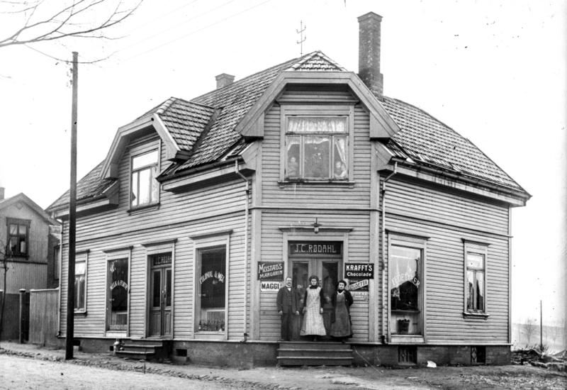 Fil:Klostergata 15a 1912.png