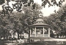 Musikkpaviljongen slik den så ut cirka 1953. Postkortfoto / fotograf ukjent