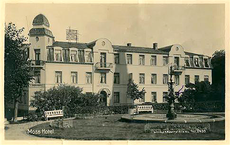 Moss Hotel etter ombygging i 1913. Postkortmotiv / fotograf ukjent
