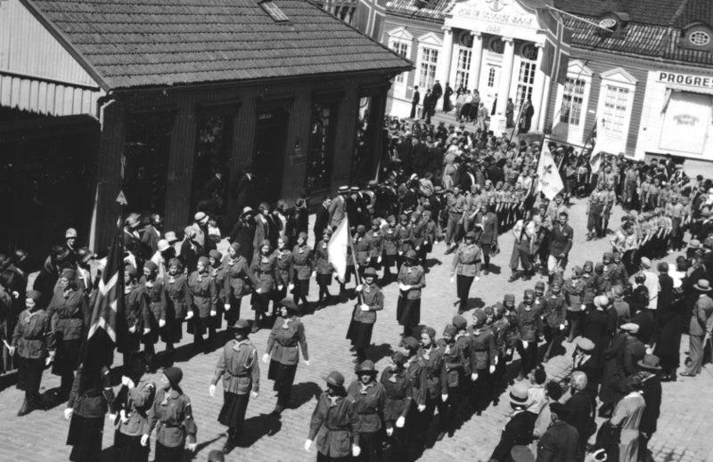 Fil:17mai1932.png